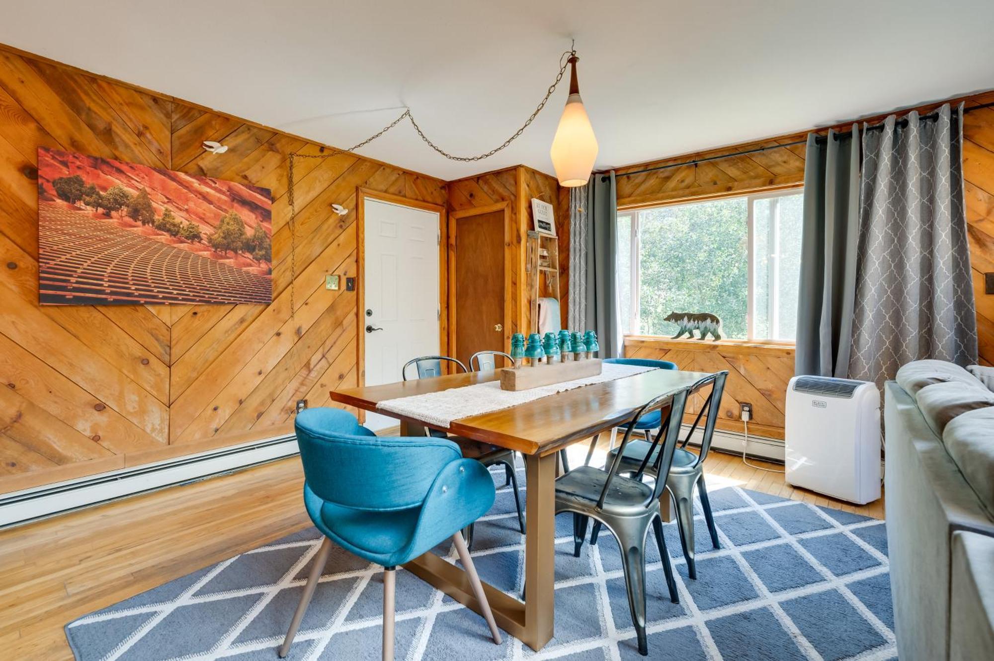 Stunning Golden Home With Deck About 35 Mi To Denver! Dış mekan fotoğraf